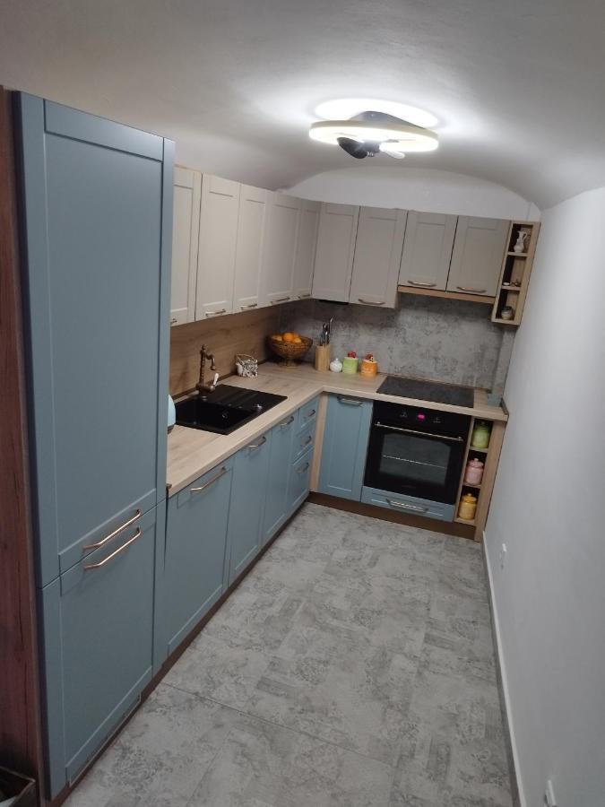 Apartment Antica With Yard & Bbq สปลิท ภายนอก รูปภาพ